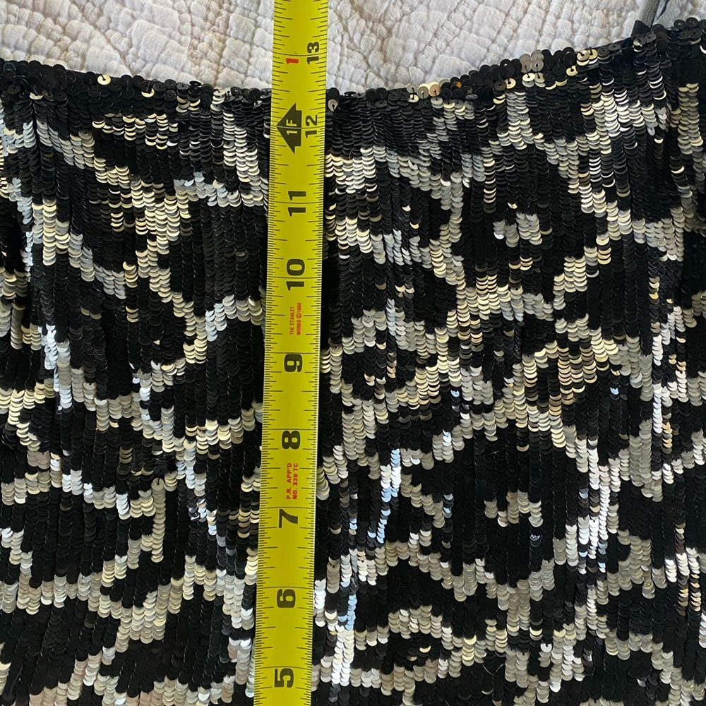 Sequined Women's Tank Top - Picture 4 of 5